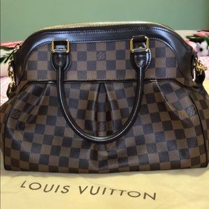 Louis Vuitton Crossbody Bag